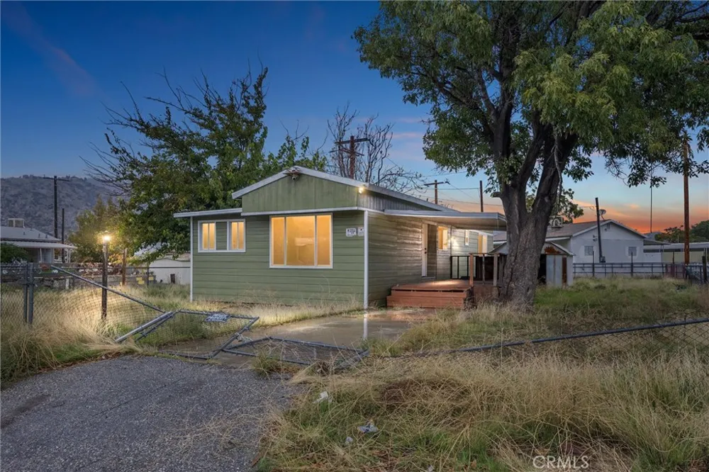 1913 Chain Avenue Lake Isabella, CA 93240