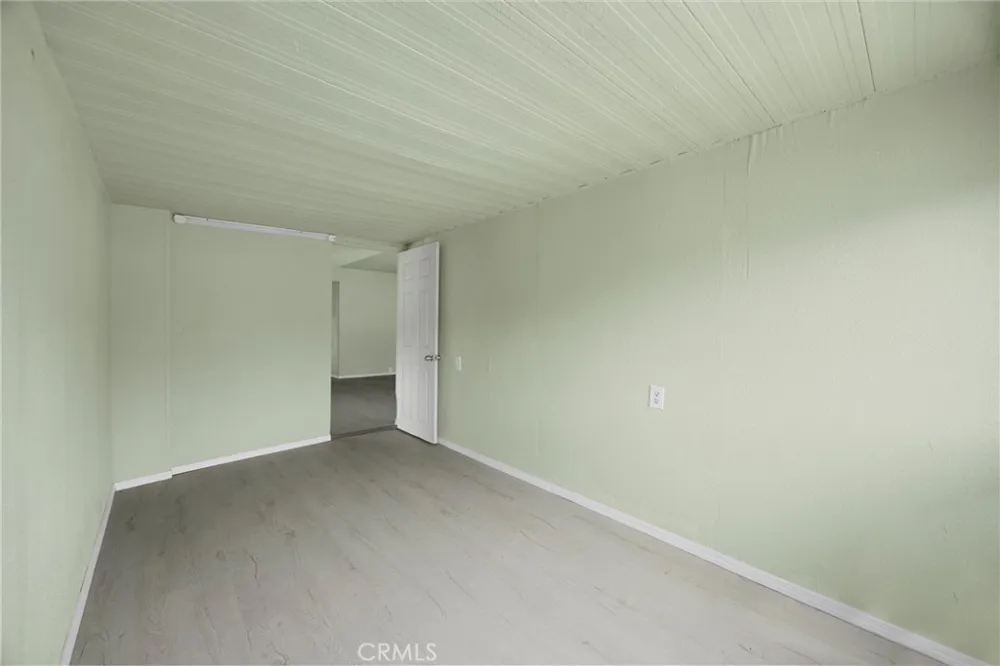1913 Chain Avenue Lake Isabella, CA 93240