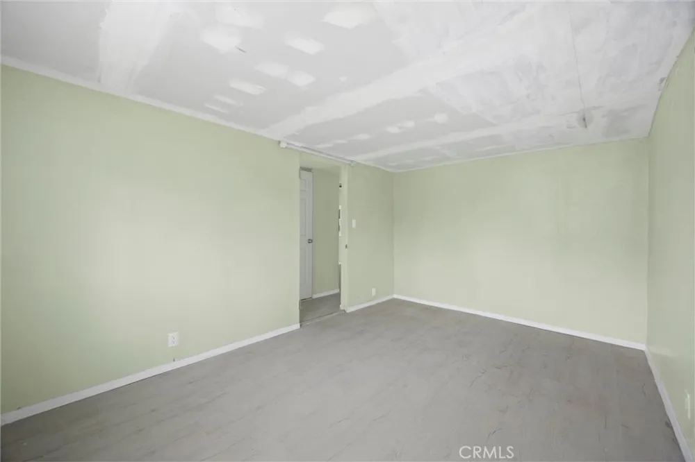 1913 Chain Avenue Lake Isabella, CA 93240