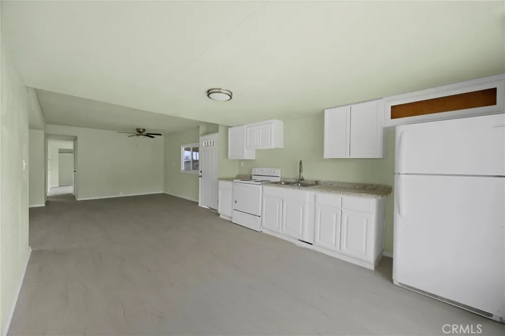1913 Chain Avenue Lake Isabella, CA 93240