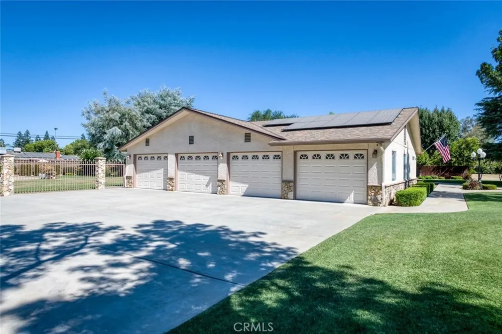 10270 Lanes Bridge Madera, CA 93636