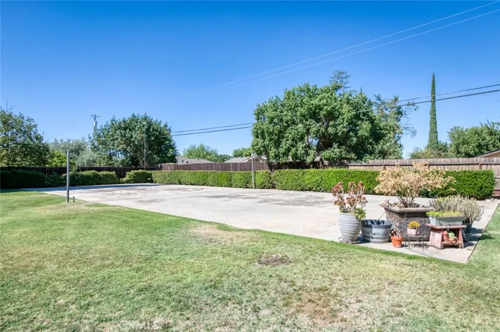 10270 Lanes Bridge Madera, CA 93636