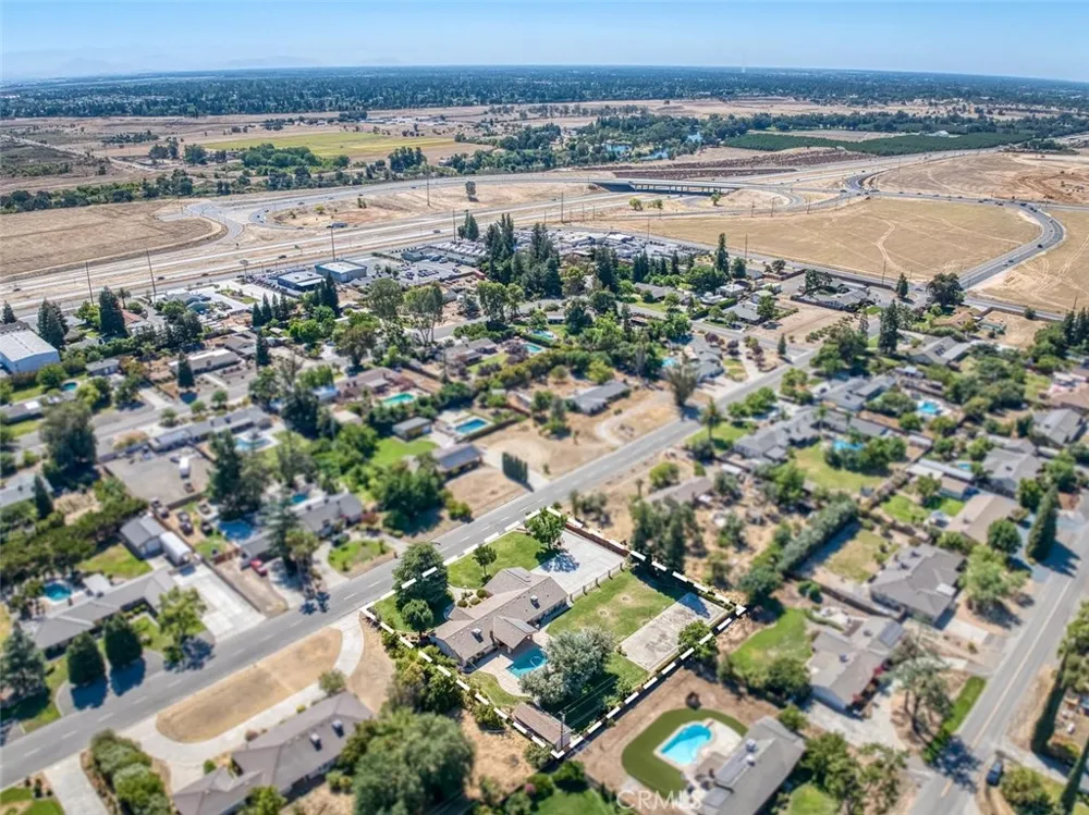 10270 Lanes Bridge Madera, CA 93636