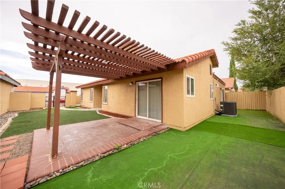 16262 Tokay Victorville, CA 92395