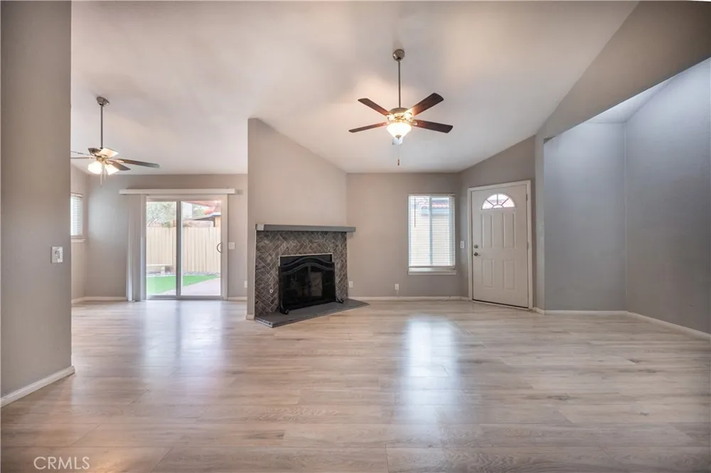 16262 Tokay Victorville, CA 92395