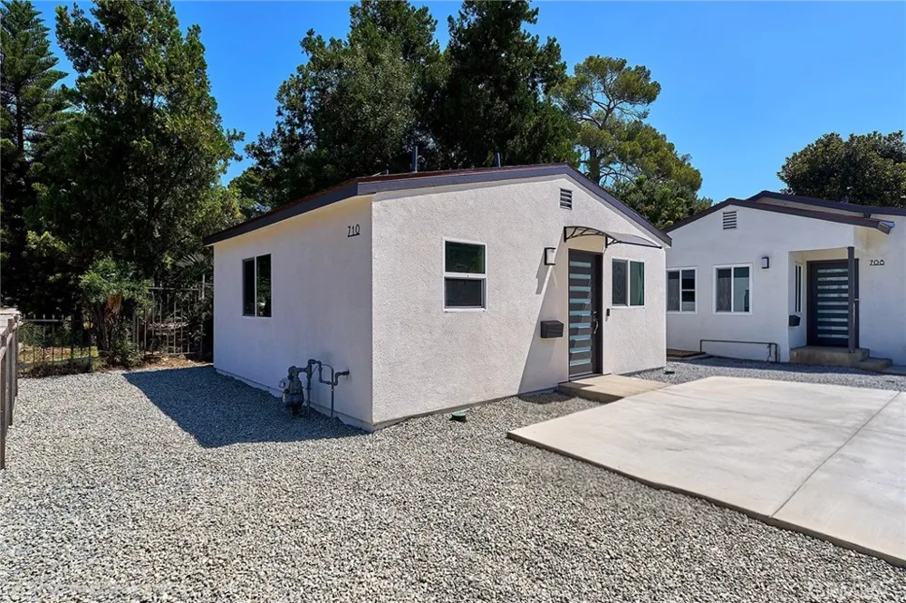 710 El Molino Pasadena, CA 91104
