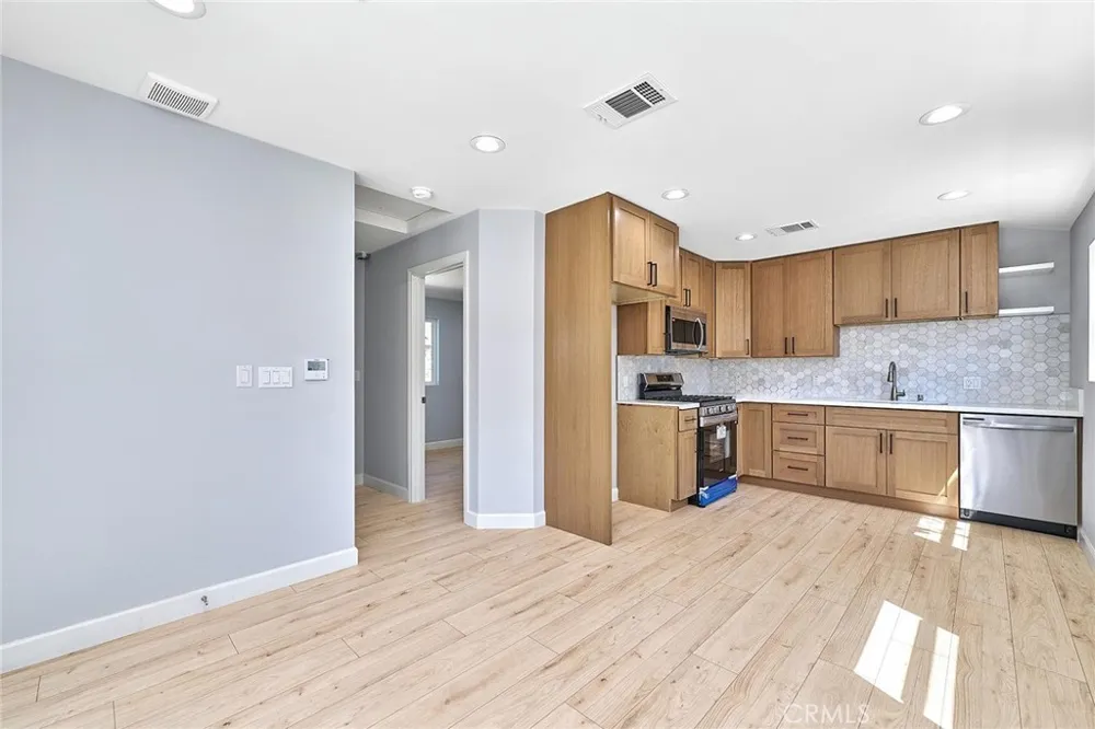 710 El Molino Pasadena, CA 91104