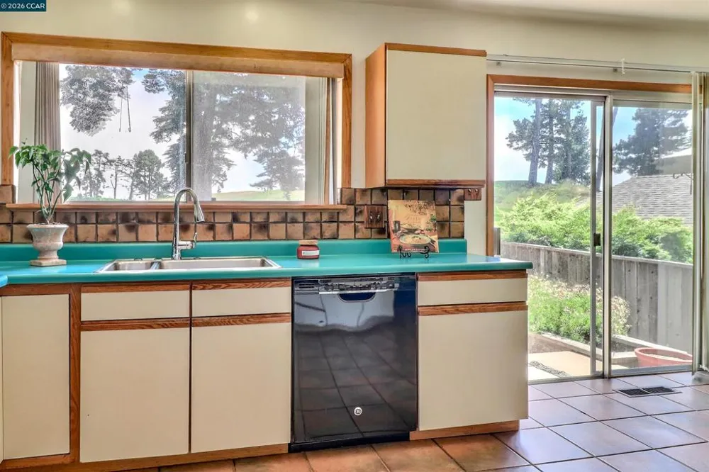 6830 Del Monte Ave Richmond, CA 94805