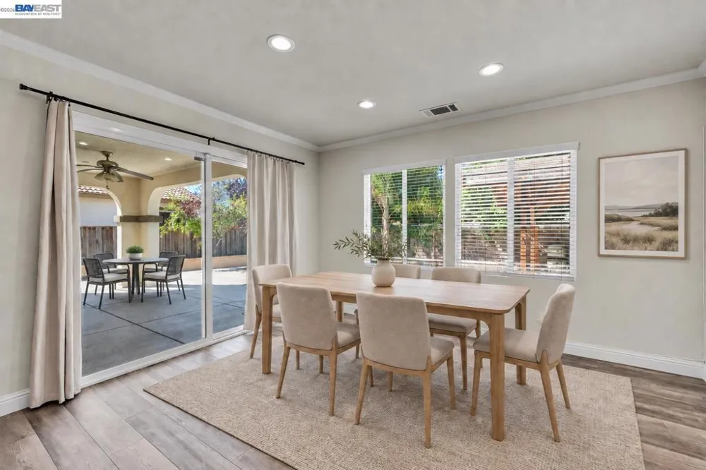 2142 Harborage Way Oakley, CA 94561