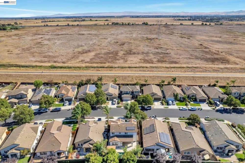 2142 Harborage Way Oakley, CA 94561