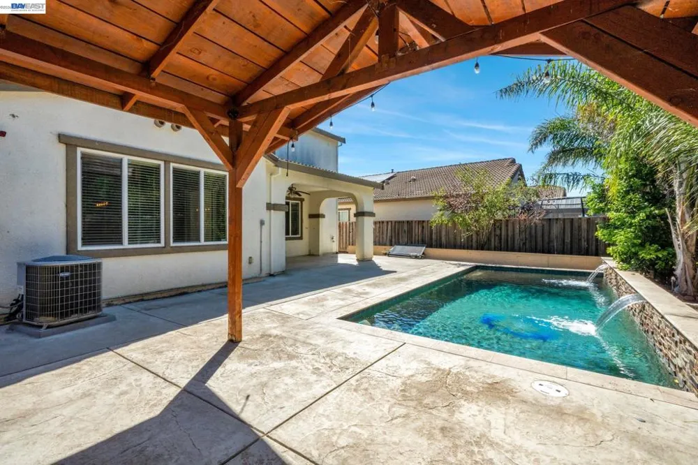 2142 Harborage Way Oakley, CA 94561