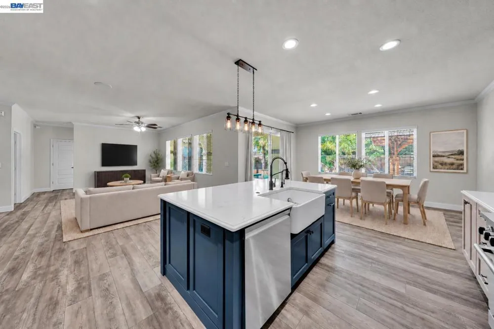 2142 Harborage Way Oakley, CA 94561