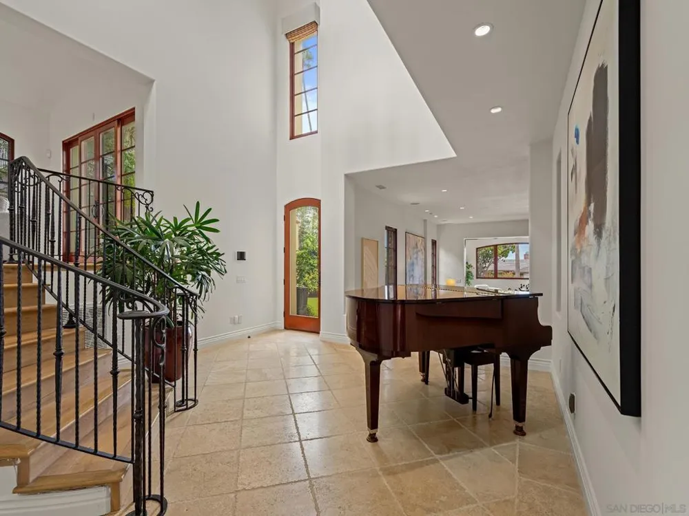 1385 Park Row La Jolla, CA 92037