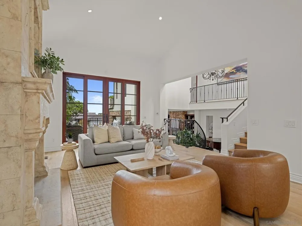 1385 Park Row La Jolla, CA 92037