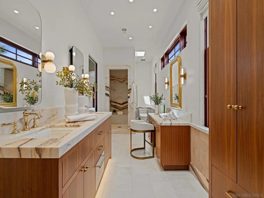 1385 Park Row La Jolla, CA 92037