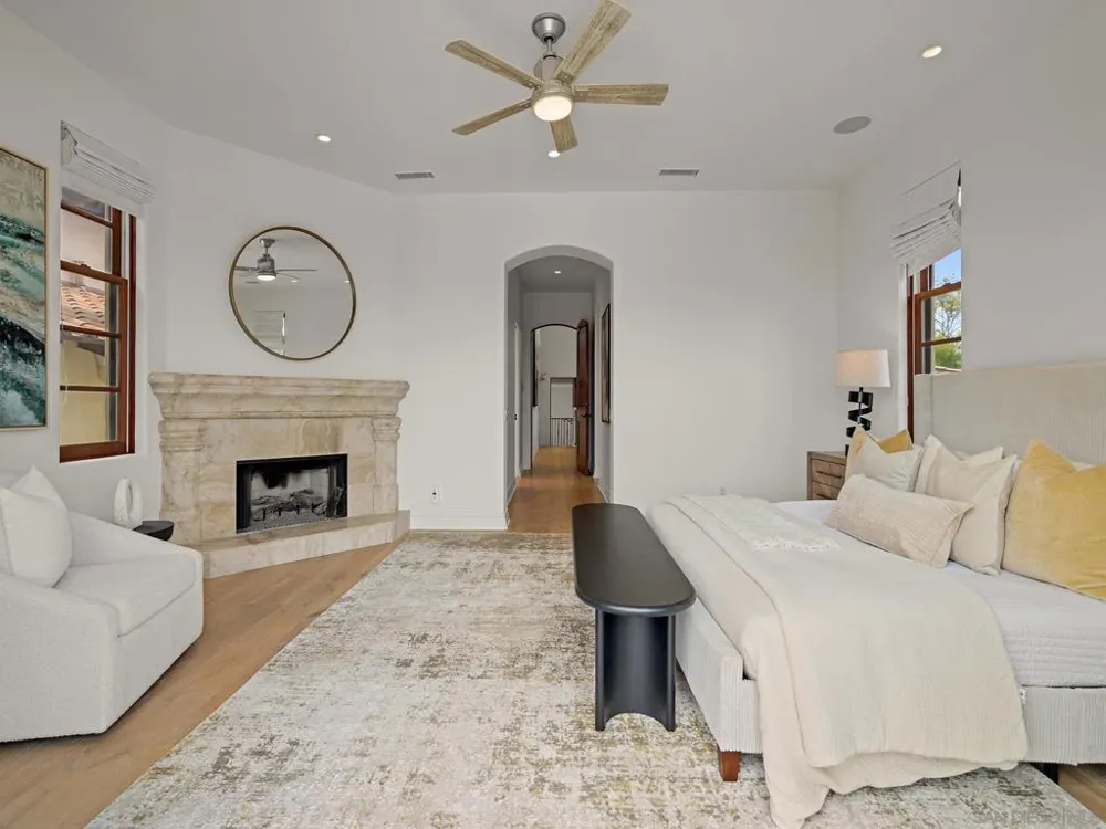 1385 Park Row La Jolla, CA 92037