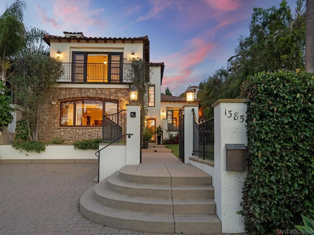 1385 Park Row La Jolla, CA 92037