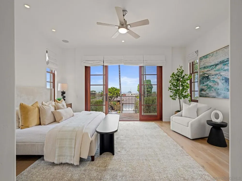 1385 Park Row La Jolla, CA 92037