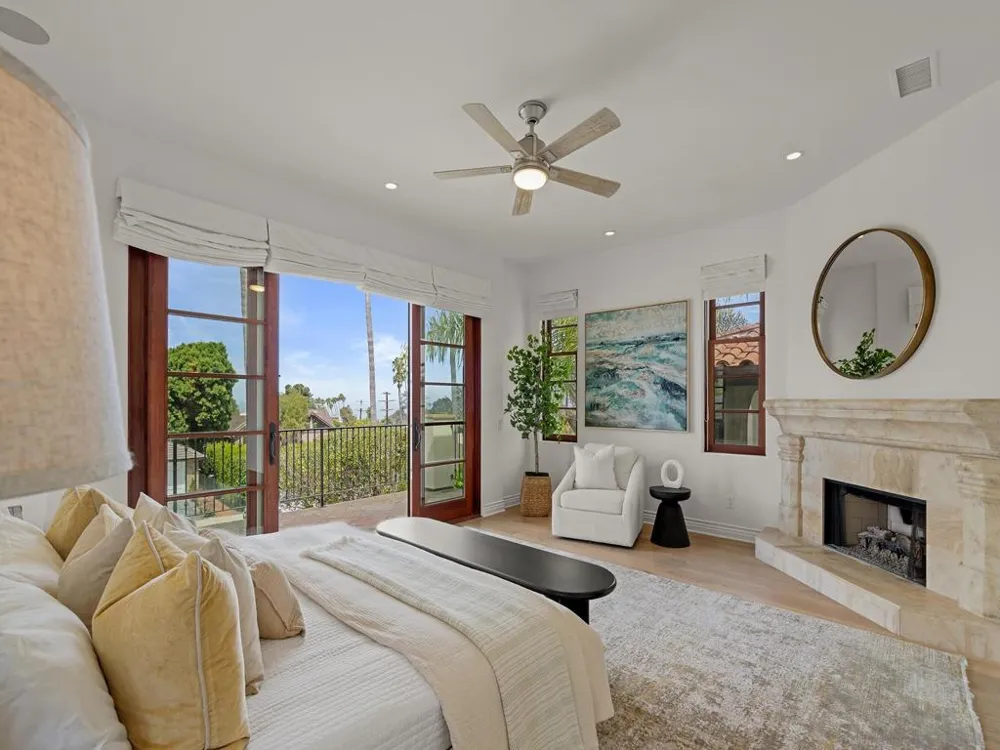 1385 Park Row La Jolla, CA 92037