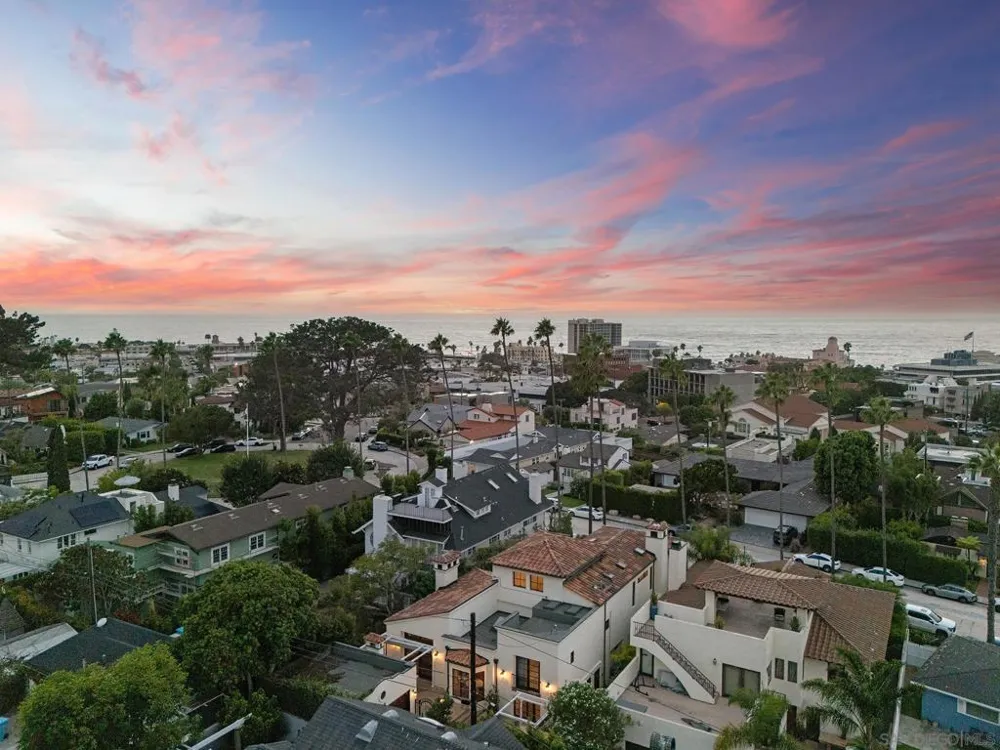 1385 Park Row La Jolla, CA 92037