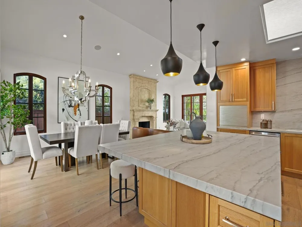 1385 Park Row La Jolla, CA 92037