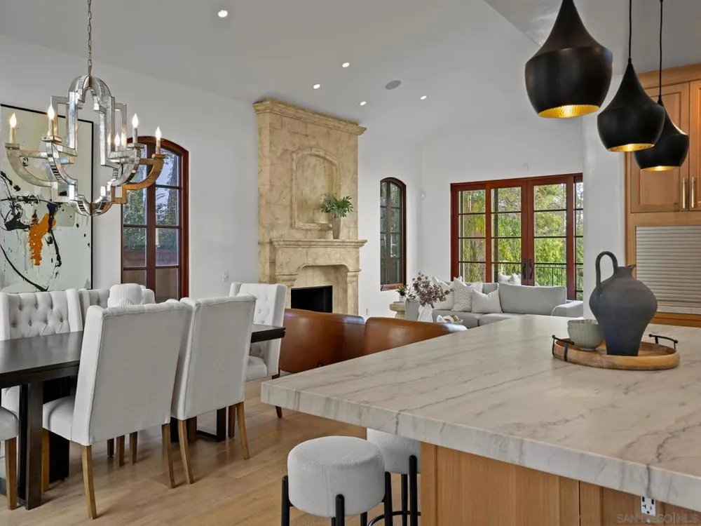 1385 Park Row La Jolla, CA 92037