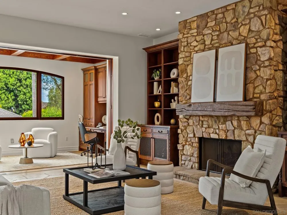 1385 Park Row La Jolla, CA 92037