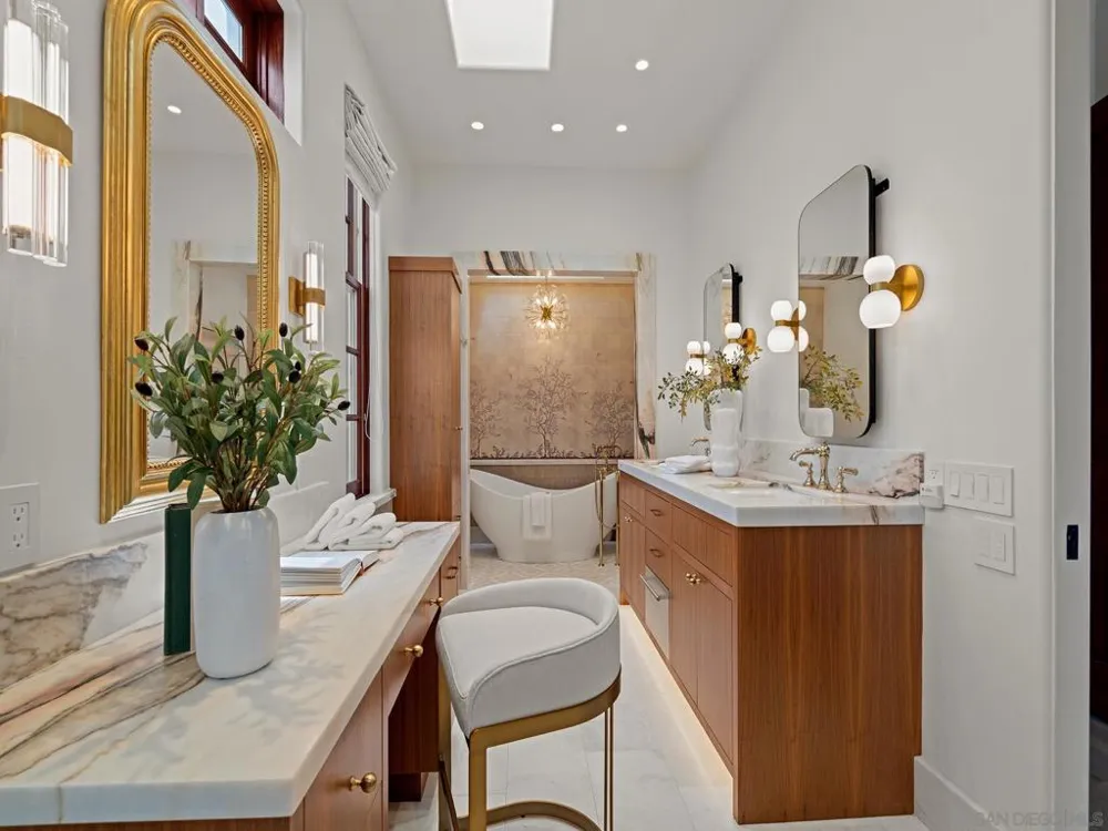 1385 Park Row La Jolla, CA 92037