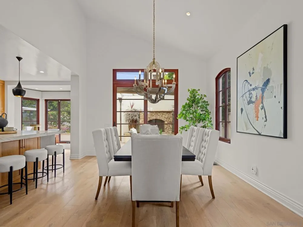 1385 Park Row La Jolla, CA 92037