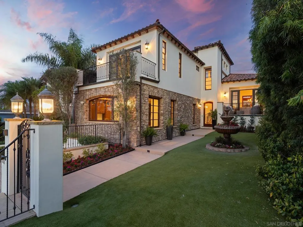 1385 Park Row La Jolla, CA 92037