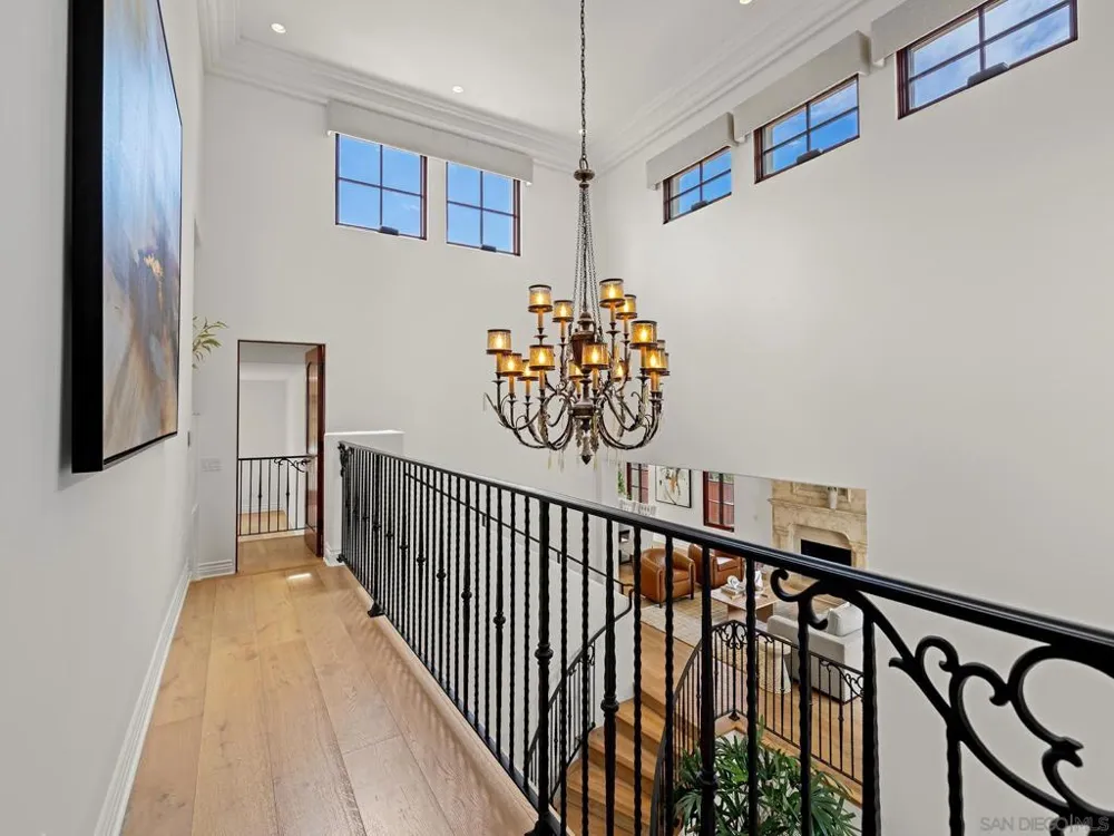 1385 Park Row La Jolla, CA 92037