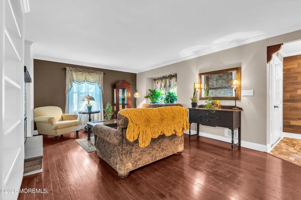16 Hearth Court Howell, NJ 07731