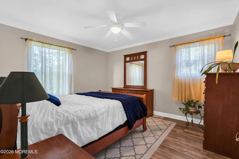 16 Hearth Court Howell, NJ 07731