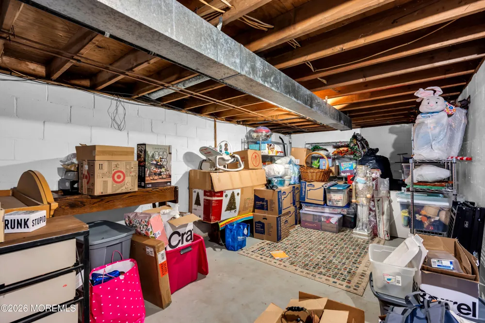 16 Hearth Court Howell, NJ 07731