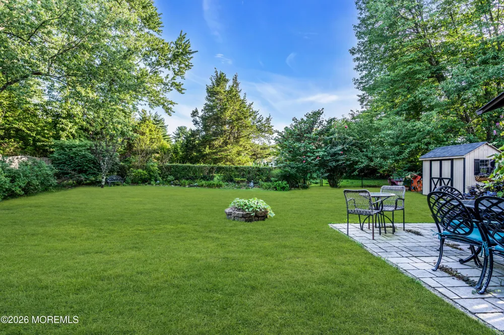 16 Hearth Court Howell, NJ 07731