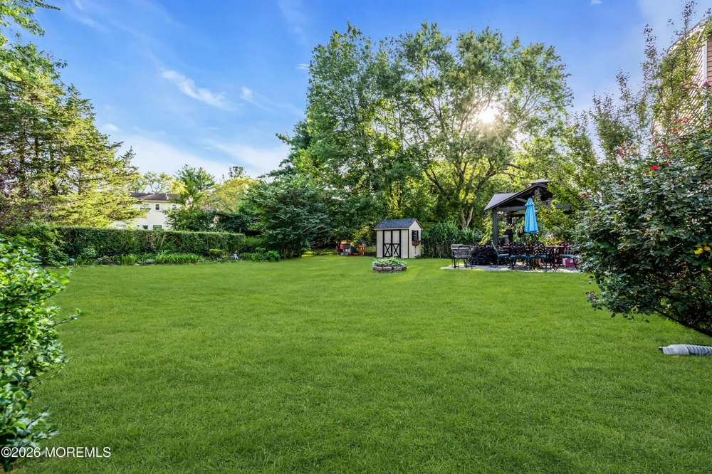 16 Hearth Court Howell, NJ 07731
