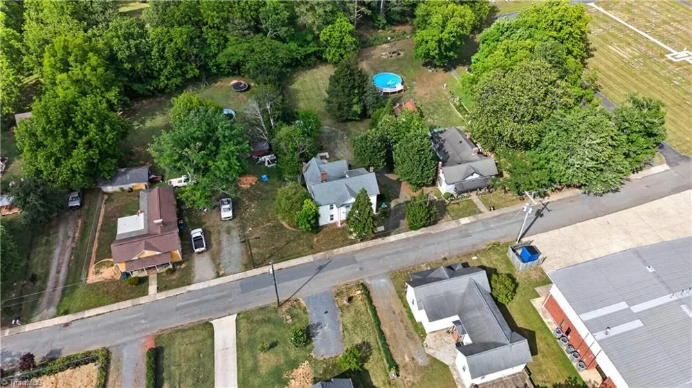 1386 Church Street Ramseur, NC 27316