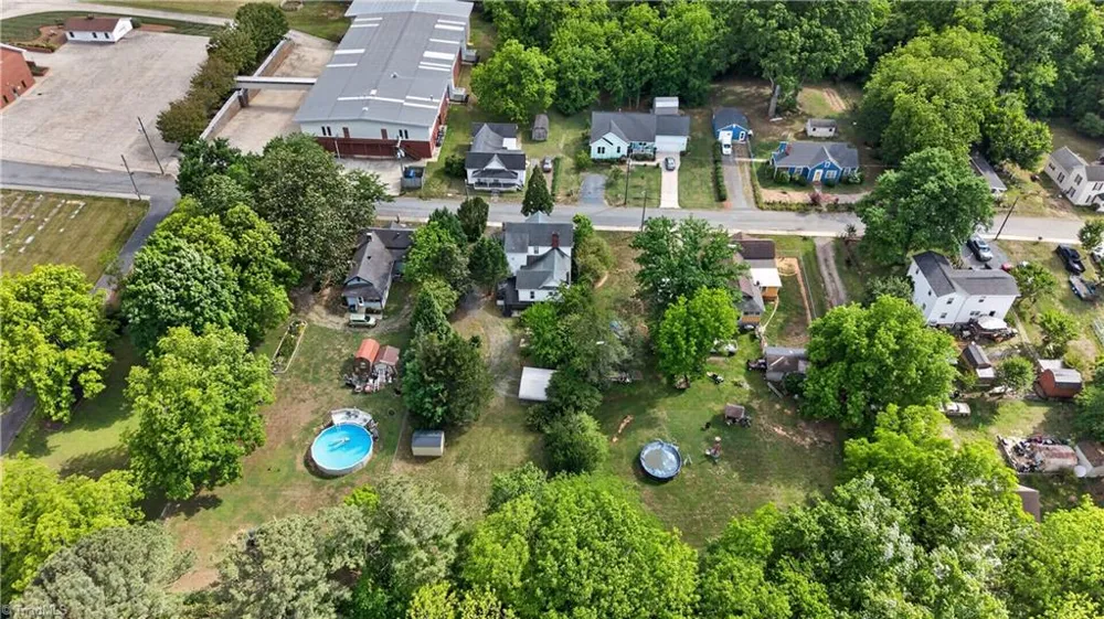 1386 Church Street Ramseur, NC 27316