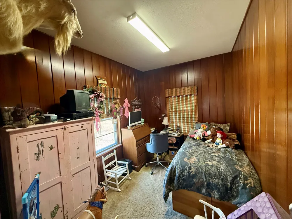 414 E Walnut Street Strawn, TX 76475