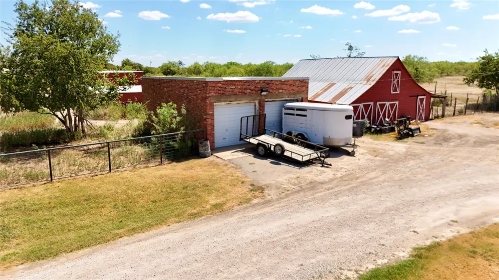 414 E Walnut Street Strawn, TX 76475