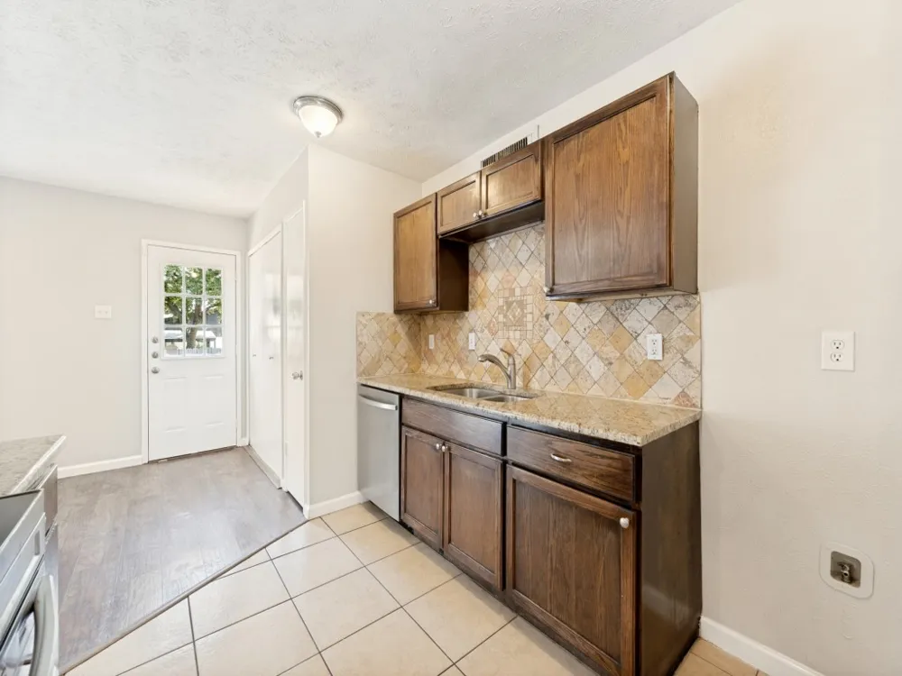 5225 Knox Drive The Colony, TX 75056