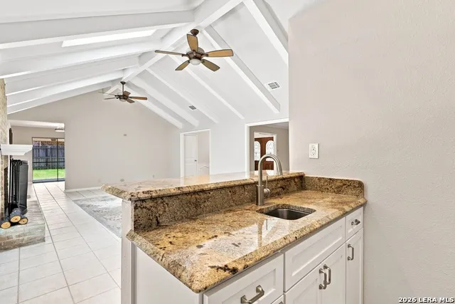 102 IRONGATE RD San Antonio, TX 78213
