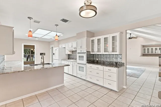 102 IRONGATE RD San Antonio, TX 78213