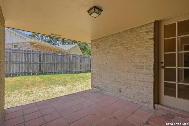 102 IRONGATE RD San Antonio, TX 78213