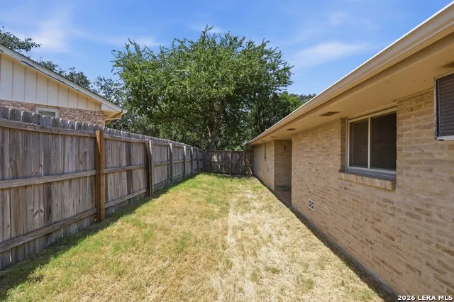 102 IRONGATE RD San Antonio, TX 78213