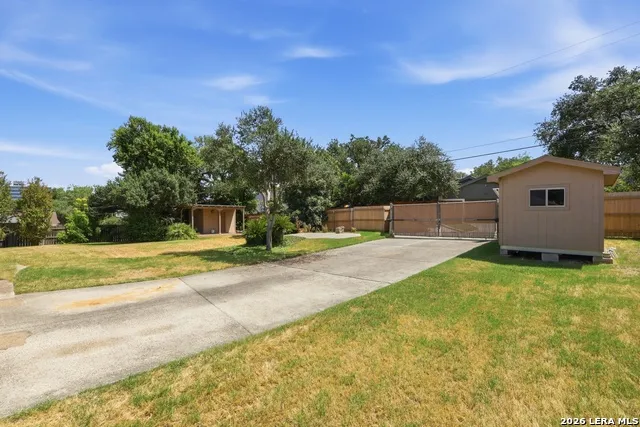 102 IRONGATE RD San Antonio, TX 78213