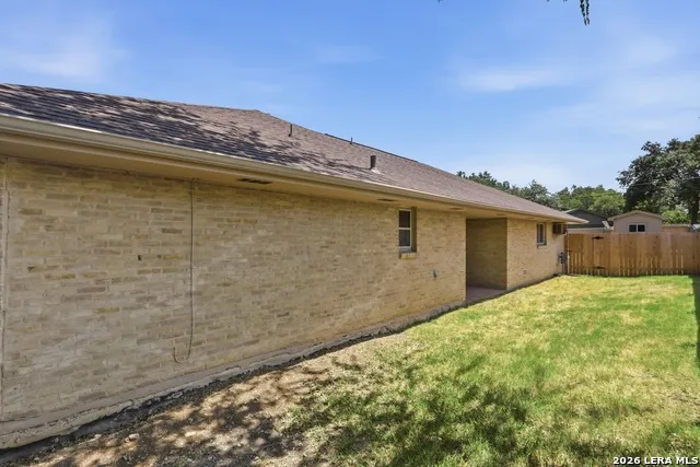 102 IRONGATE RD San Antonio, TX 78213