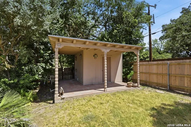 102 IRONGATE RD San Antonio, TX 78213