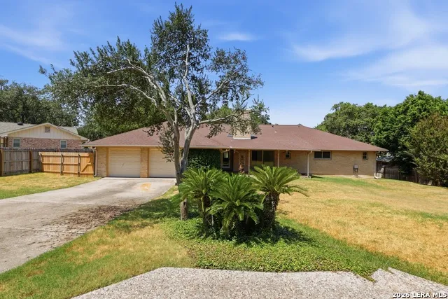 102 IRONGATE RD San Antonio, TX 78213