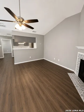 6302 WADDESDON WOOD San Antonio, TX 78233